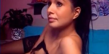 Perfect big-ass brunette teen - video 1