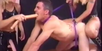 femdom strapon pegging (7/10)