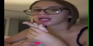 Sexy Sweaty feet suck Teen 