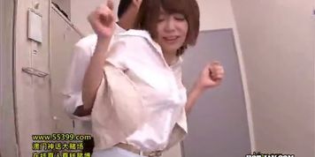 Japanese Girls entice lubricous teen girl in bed room.avi