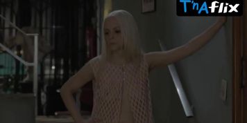 Stella Rabello Lesbian,  Butt Scene  in Call Me Bruna