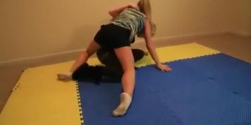 Monroe Jamison vs Savannah Scissors - The Beginning