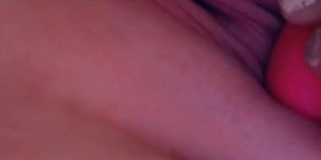 My pussy pulsing to my new vibrator