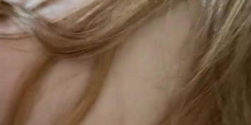 Tinder Slut Loves Her Hair Pulled