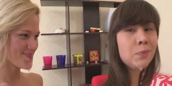 Dual blowjob from sexy teens