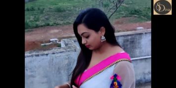 saree hot boobs