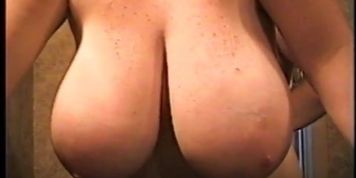 Amateur Wih Huge Tits Fucking Doggy Style