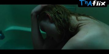 Elle Fanning Sexy Scene  in Galveston