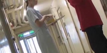 Man spoiled the day of poor nurse and sharked her bottom