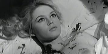 Brigitte Bardot Breasts Scene  in En Cas De Malheur