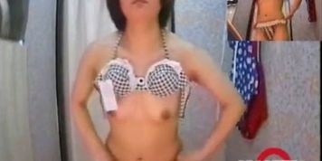 Hidden Camera In the Fitting Room - video 1