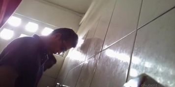 Chubold - v4796 - Urinal Hunter - Volume 40