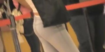 Amazing candid blonde girl in jeans
