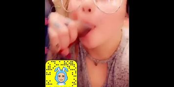 Sexy little Latina blows Uber driver as tip!!! Fanfuck screw a fan