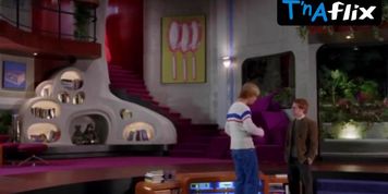 Linda Cardellini Underwear Scene  in Scooby-Doo