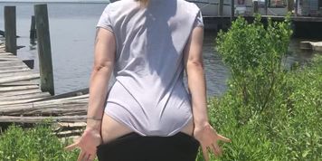 WildRiena Flashing Ass Near Pier - MILF Public Ass Flash - Spreading Ass Cheeks Near Boats