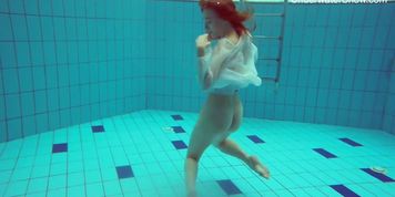 Diana Zelenkina hot Russian underwater