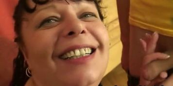 GRANDMA FRIENDS - Plumper takes two cocks at once POV