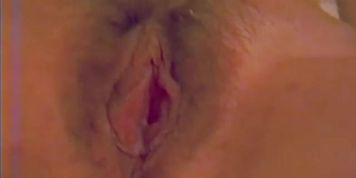 Lisa inserting a bottle into her pussy.mp4