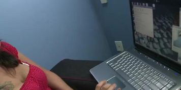 Hot Teen Screwed In Her Pink Pussy