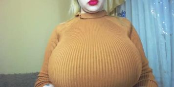 Big tits (Ruwellia)