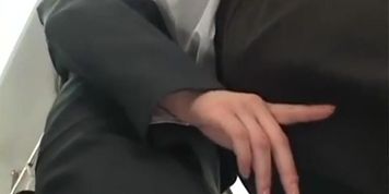 Em g&aacute;i nh?t n?ng lol tr&ecirc;n xe bus