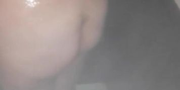 Me cogen en la ducha