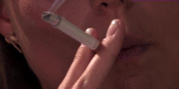 Sisters Beau and Danni White Smoke Corks 100&rsquo;s Closeup