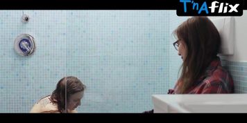 Lena Dunham Sexy Scene  in Tiny Furniture