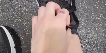 Would you worship My sweaty feet at the gym in front of ever.. by honeysmoney from OnlyFans | Coomer