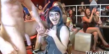 Girls go crazy for the dancing bear crew - video 12