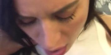 I couldn&rsquo;t resist fucking my best friends gf