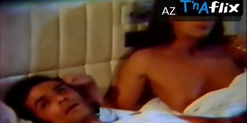 Helga Line Breasts Scene  in Makarras Conexion