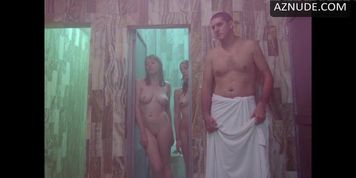 Wife shared in Sauna