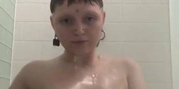 PAWG showering