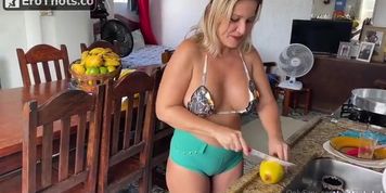a loira praiana OnlyFans Anivers&aacute;rio da loira praiana 26.03.1978