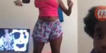 Ebony Flashes big ass to 316 people