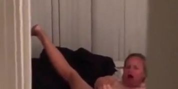 I caught my m. masturbating again - SEXYWIFE33.COM