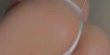 MARIAN GOMEZ TWERKING 4