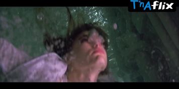 Denise Richards Sexy Scene  in The World Is Not Enough