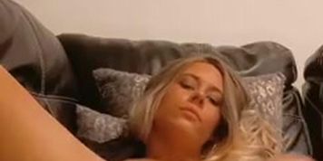 Dildo in pussy 