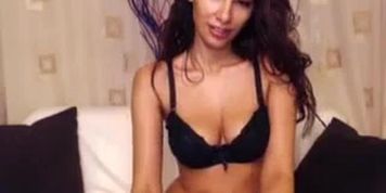 Hot Dark Skinned Webcam Girl Masturbates 1