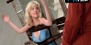 Teresa Ganzel Sexy Scene  in The Toy