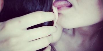 ASMR Ear Licking Kisses Breath Mouth sounds my girlfriend&rsquo;s (Tyler Faith)
