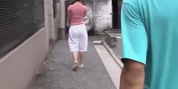 That Japanese ass deserves to be in a sharking video