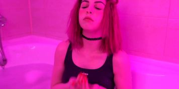 Moona - Bathroom