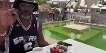 Pool sex
