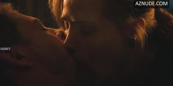 Leticia Colin Breasts,  Underwear Scene  in Jogada De Risco