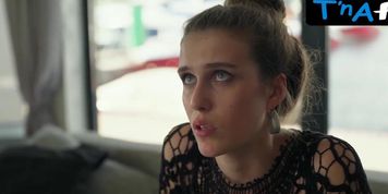 Anita Zaporotskova Butt,  Breasts Scene  in Blesk
