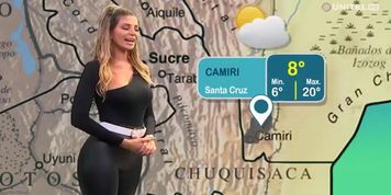 Anabel Angus sexy culona en pantalon de latex HD